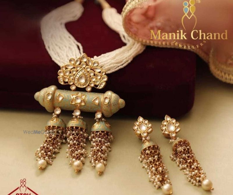 Manik chand earrings store