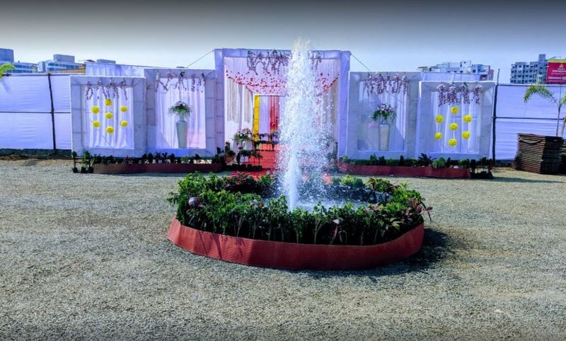 Royal Lawns