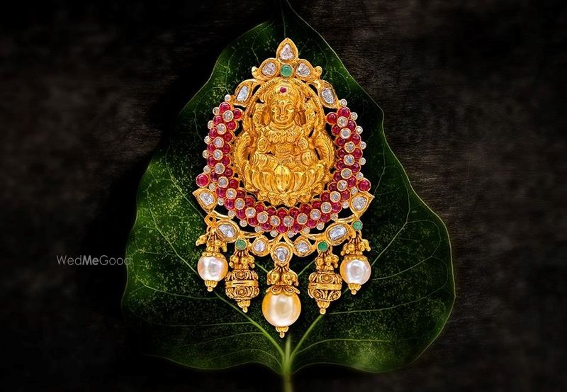 Sri krishna pearls and on sale jewellers