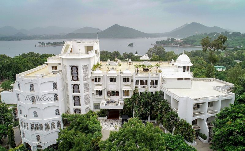 Hotel Hilltop Palace