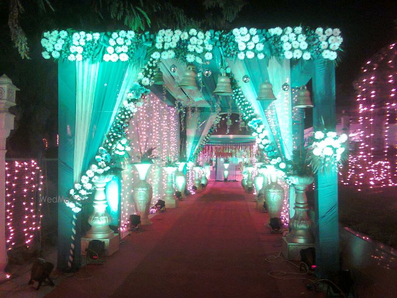 riwaaz garden vasant kunj
