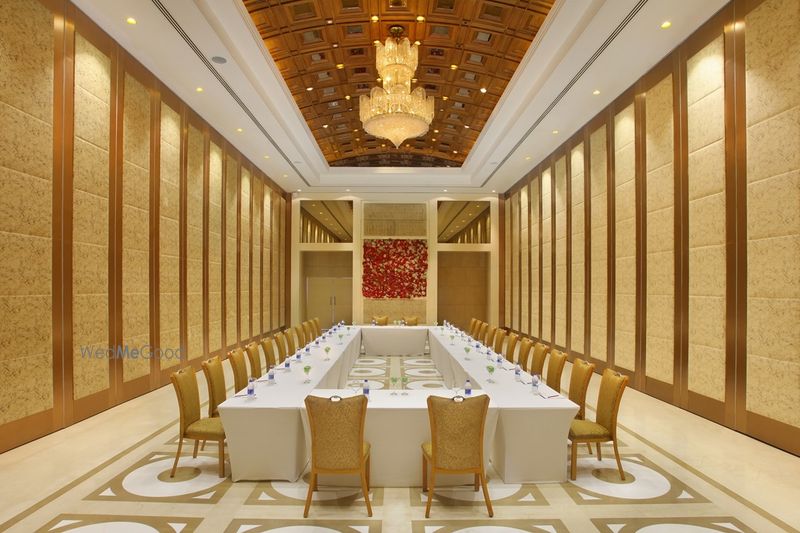 Seven Seas Hotel rohini