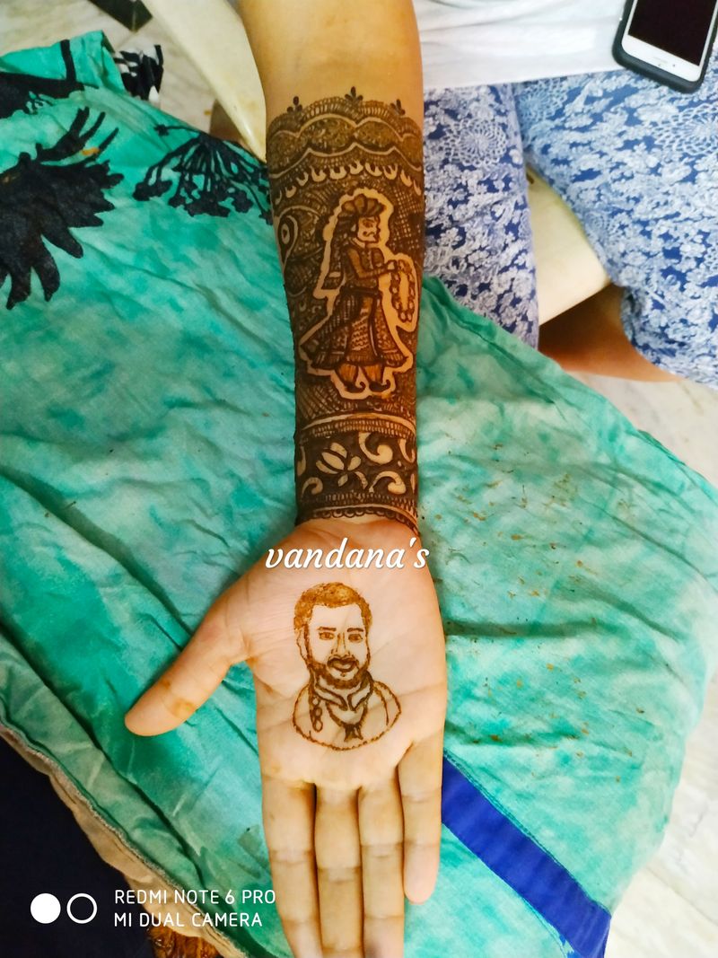 Aggregate 75 about vandana name tattoo design latest  indaotaonec