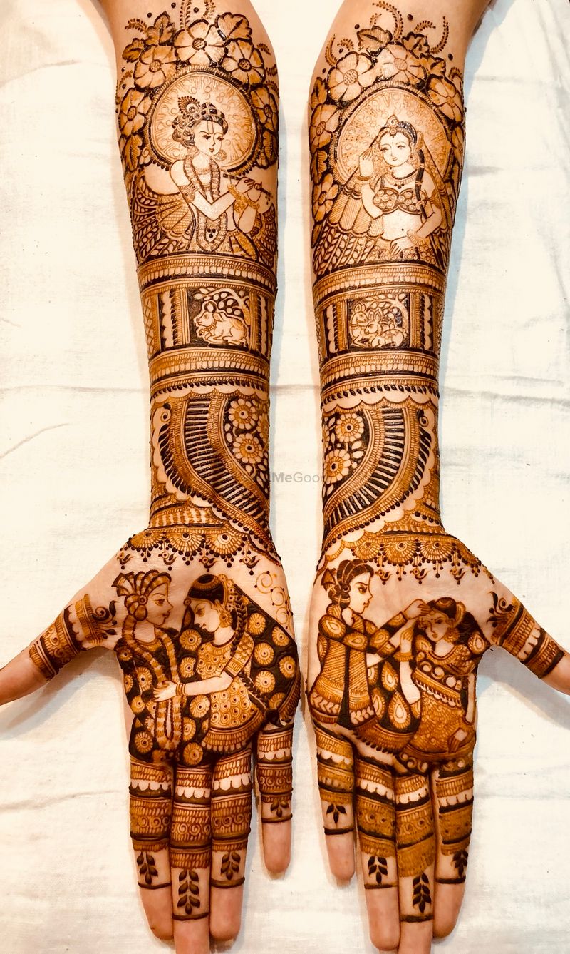 Exclusive! Celebrity mehendi artist Veena Nagda on Natasha Dalal-Varun  Dhawan's wedding: The bride shared ideas for mehendi; the groom got an 'Om'  and 'V heart N' inscribed | Hindi Movie News -