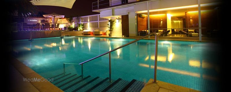 Cest La Vie Club Bandra
