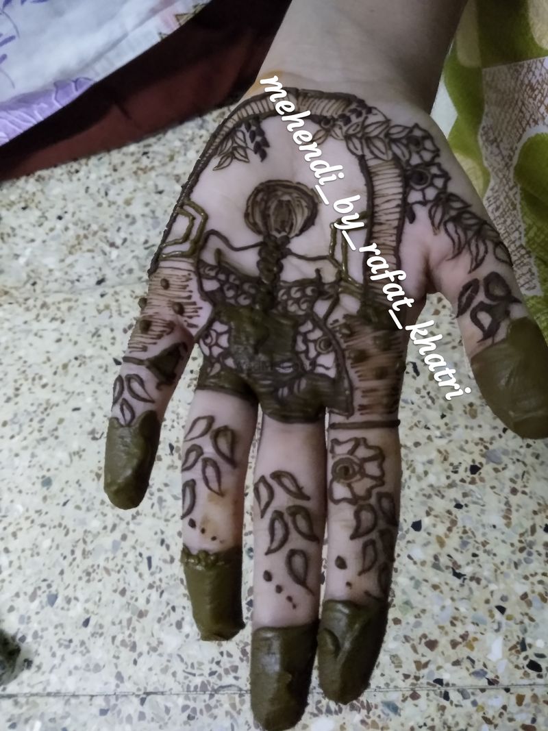 Top Mehndi Designer in Mathura At Low Cost - Book Us Now