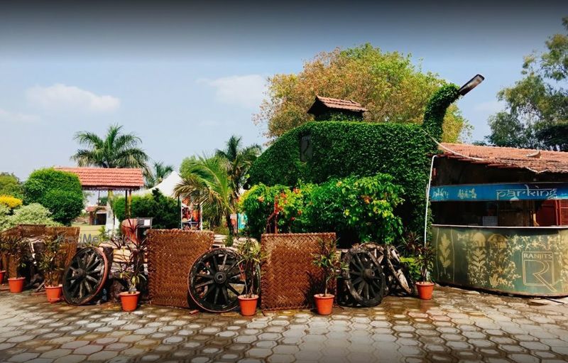 Ranjits Golden Oak Resort