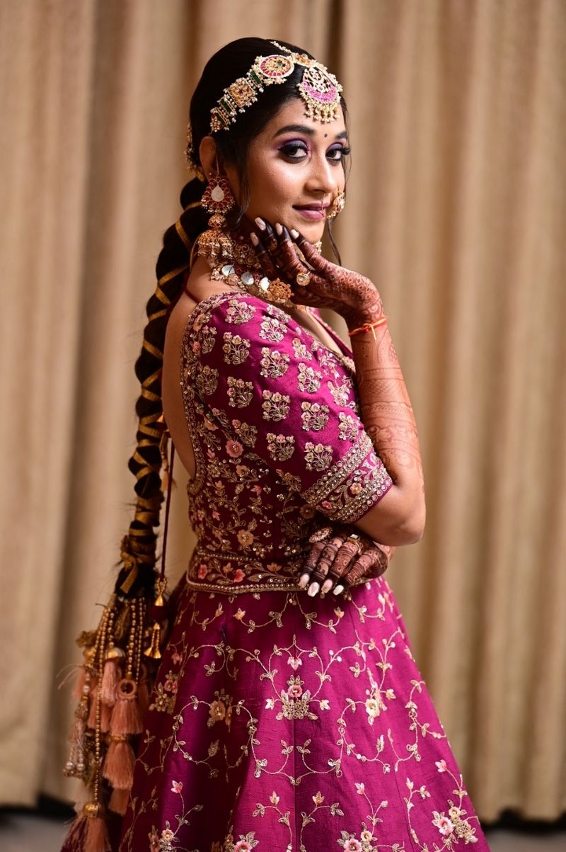 20 Indian Bridal Hairstyles for Lehenga You can Try on Your Wedding Day |  Bridal Look | Wedding Blog