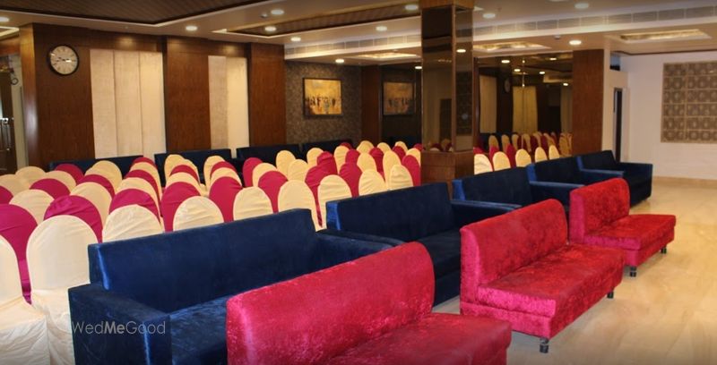 Neelgiri Hotel
