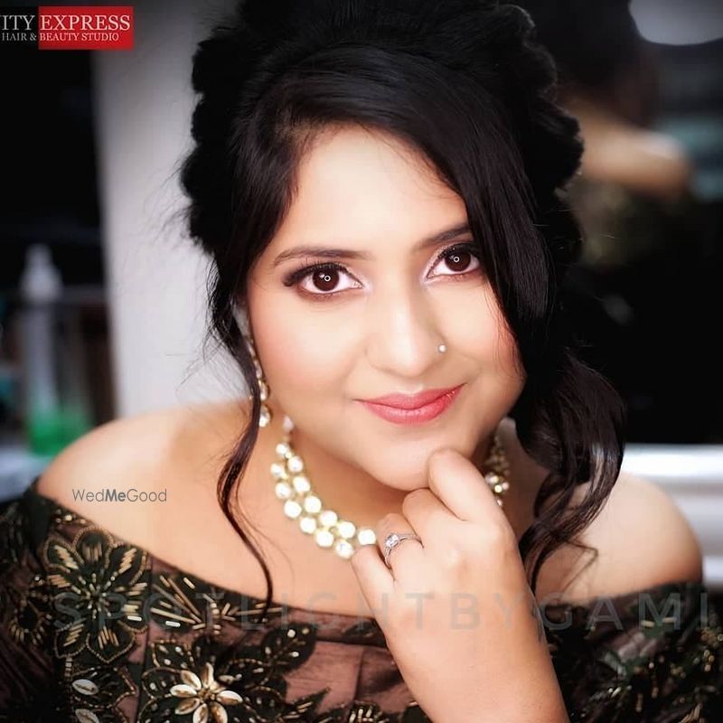 Affinity Express Agra - Price & Reviews | Agra Makeup Artist Affinity Express Agra - Price & Reviews | Agra Makeup Artist