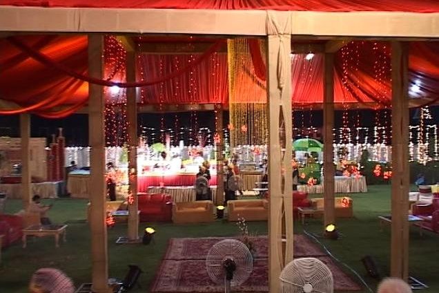 Valentine Banquet Karampura Banquet Wedding Venue In