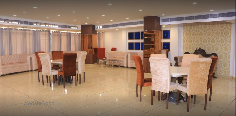 Royal Castle tilak nagar
