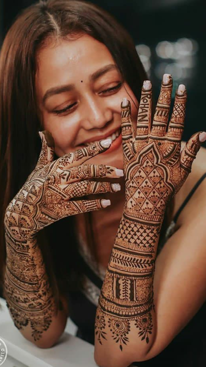 Trending Mehndi designs💖Fun new ways to add your groom's name to your  Bridal Mehndi! - Witty Vows | Bridal mehndi designs, Mehndi design  pictures, Bridal mehendi designs hands