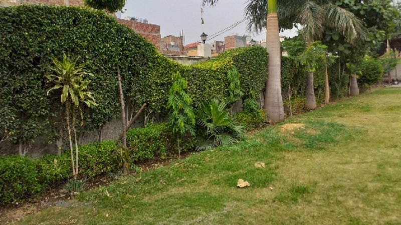 Lucky Garden najafgarh road