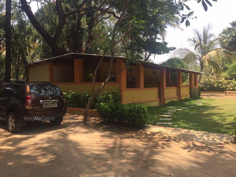 Domonicas Beach Resort