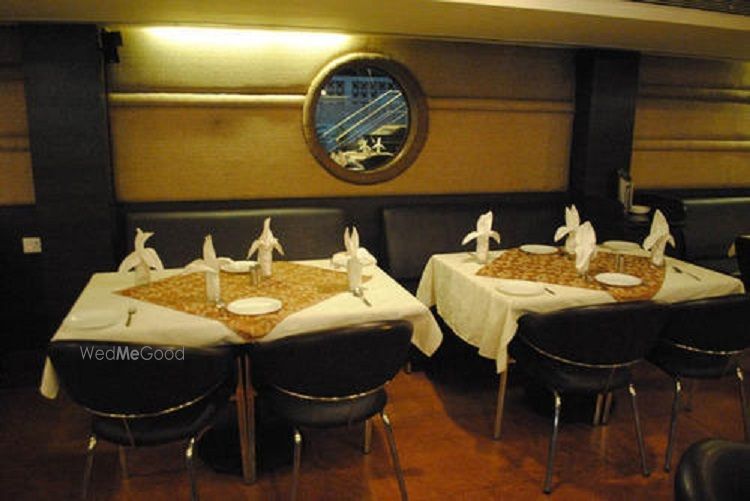 Guptas Bawarchi