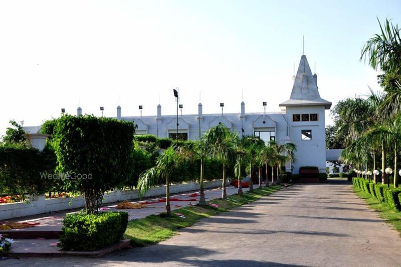 K K Resorts