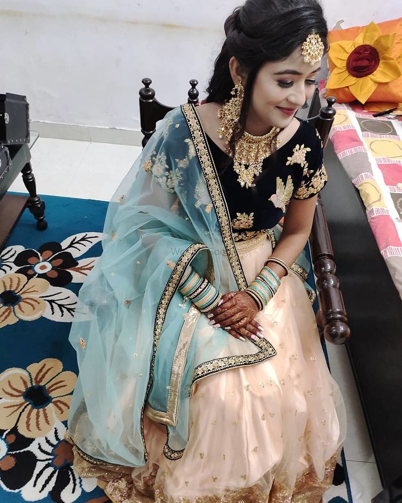 North Indian Bridal Makeup | Hairstyle | Jewelry | Traditional Lehenga |  Athulya | Photo … | Indian wedding makeup, Traditional indian wedding,  Indian bridal makeup