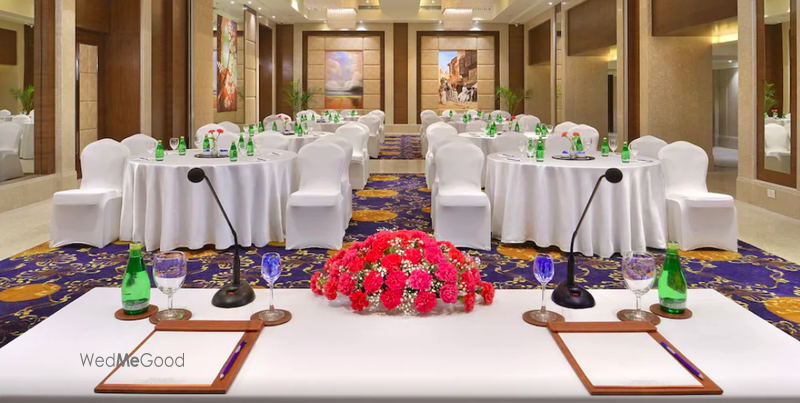 Golden Sarovar Portico