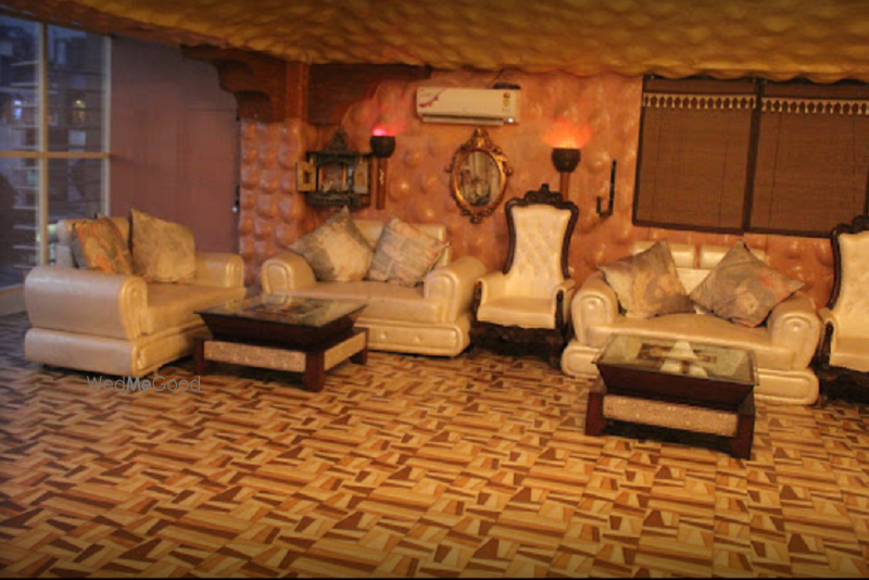 H2 Club Restaurant and Bar