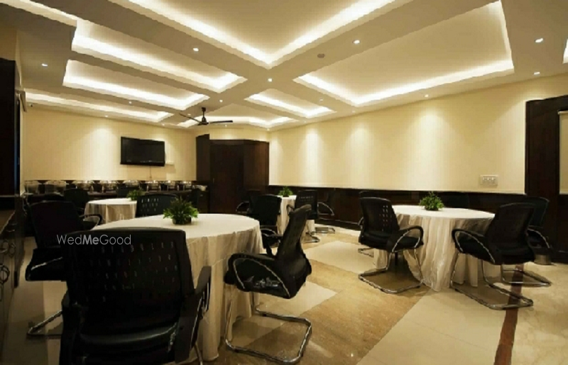 The Oakland Plaza nehru place