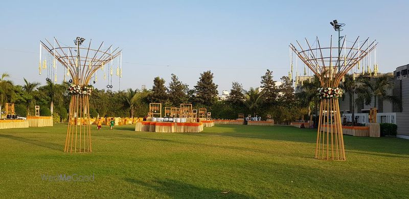 MG Farm and Partyplot