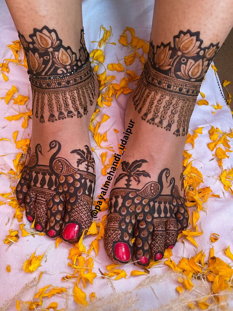 50+ leg mehndi design images to check out before your wedding! | Bridal  Mehendi and Makeup | Wedding Blog