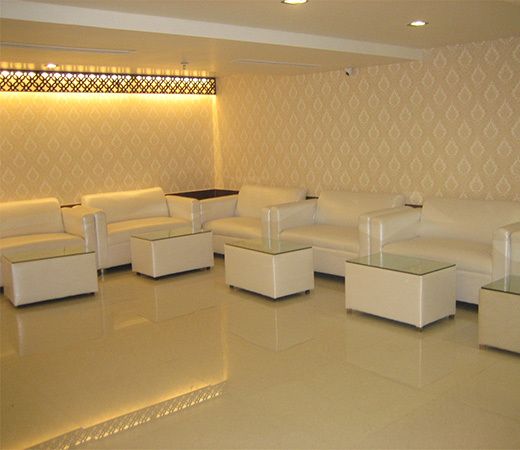 red apple banquets naraina