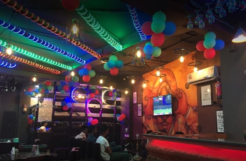 Mani D Lounge