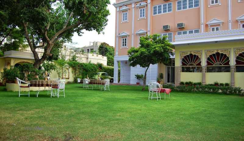 Anuraag Villa