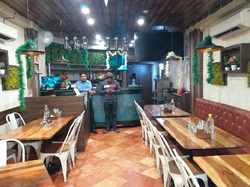 Publick Restaurant malviya nagar