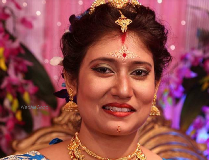 Red Rose Beauty Parlour Price & Reviews Pune Makeup Artist