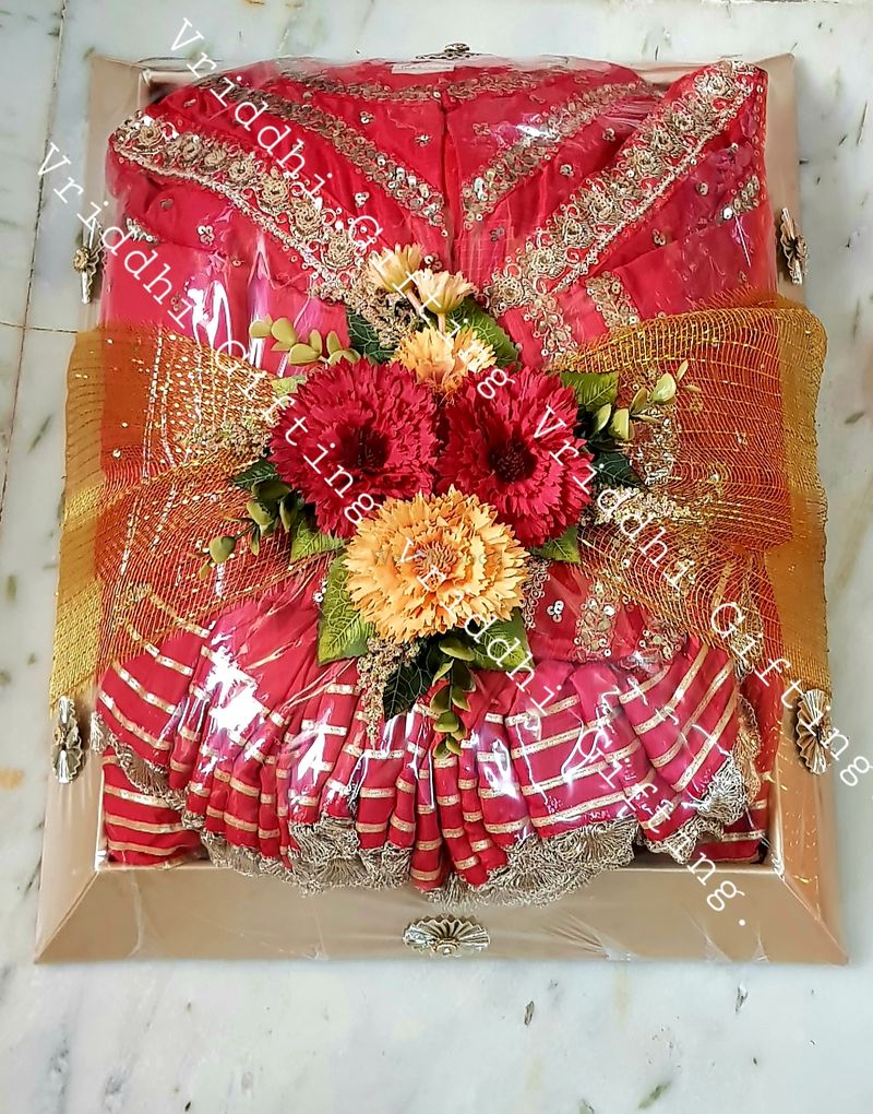 Elegant Embellished Potli – Totapari