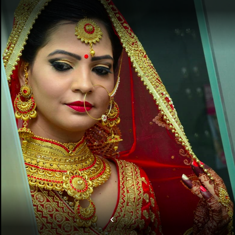 Lakme Salon Lokhandwala - Price & Reviews | Mumbai Makeup Artist