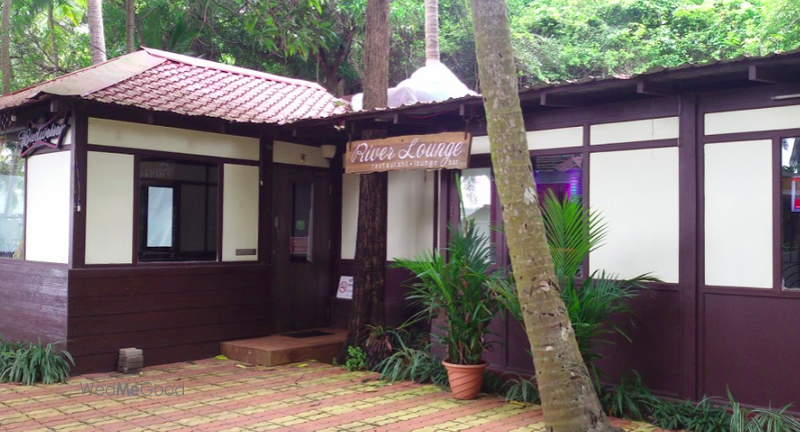 River Lounge Restaurant