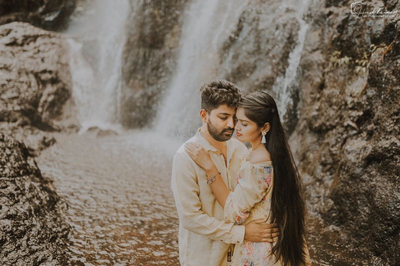 Waterfall Wedding Pictures - Waterfall Images From Real Weddings and Couples!  | WPJA