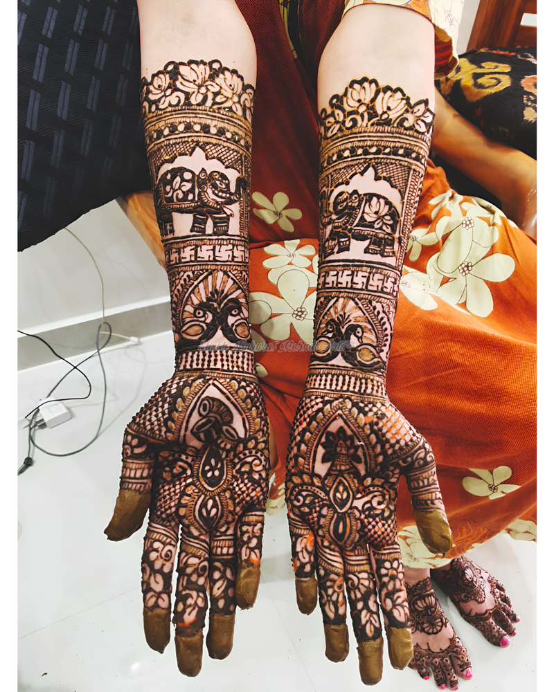 New & Trendy Bridal Mehndi Design Ideas 2022