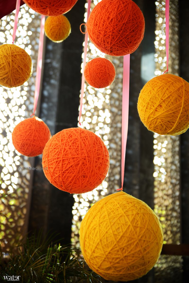 Photo of thread balls