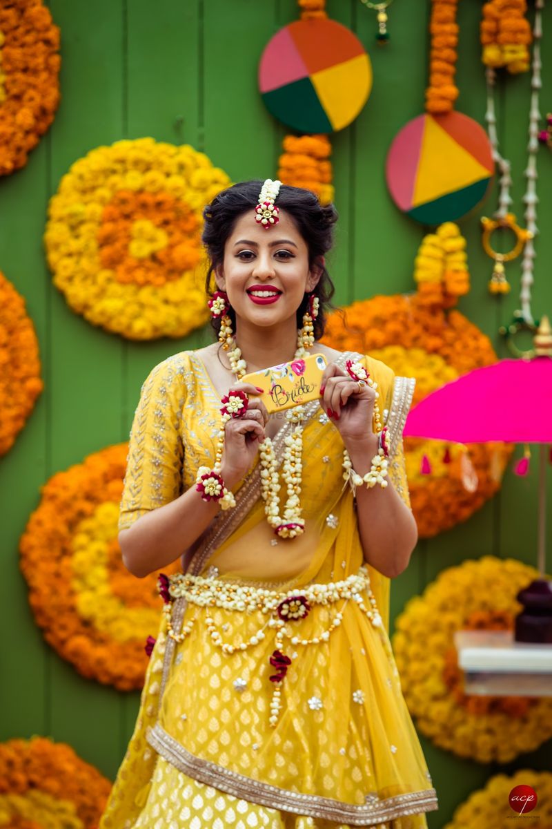 Actress Sneha Prasanna looking beautiful in yellow Lehenga! |  Fashionworldhub