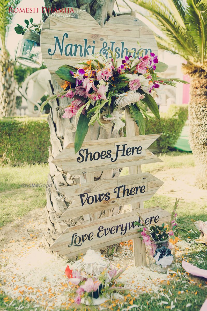 Photo Of Wooden Arrow Boards For Wedding Decor