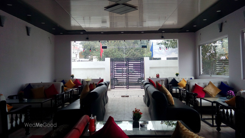 Smoke Lounge