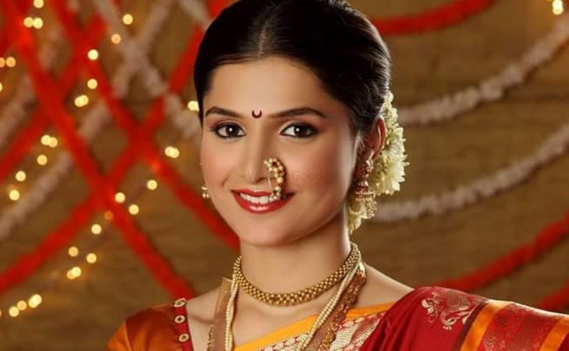 Beautiful Marathi Bride  Sapna Girish Pictures  Bridal Makeup in Mumbai   WedMeGood