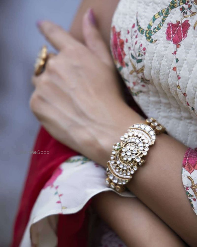 Jadau bracelet shop