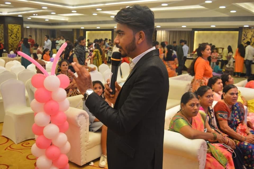 Anchor Paresh (Mr.Mike)