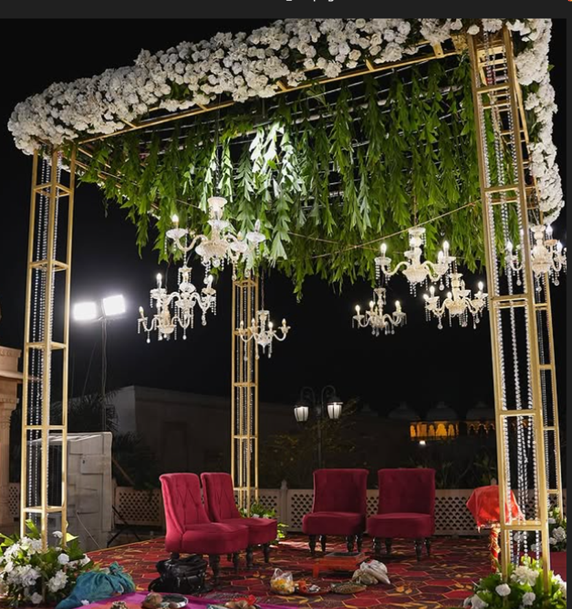 The Vintage Saga - Decor