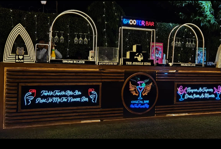 The Juggle King Cocktail Event Planner