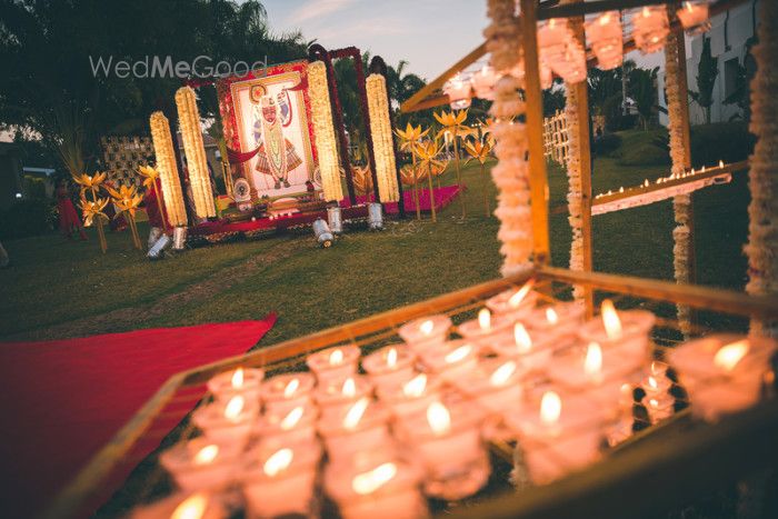 Save and Splurge : Wedding Decor Themes For Every Budget