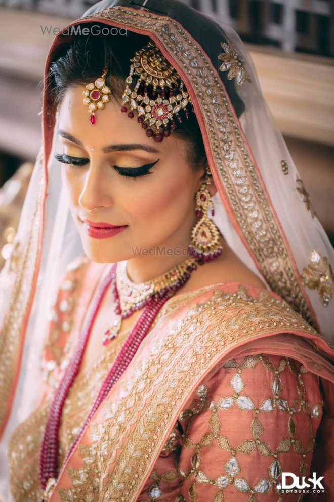 Makeup Artists Reveal: The Best Long-Lasting Eyeliners for Brides-to-be!