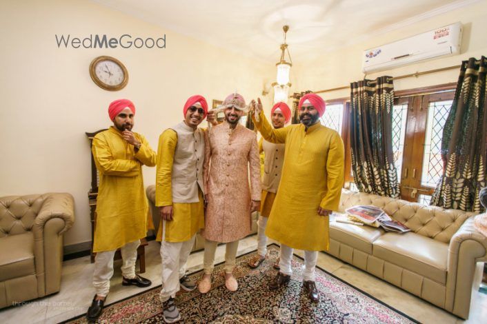 The Getting Ready Shots Grooms Should Get Clicked !