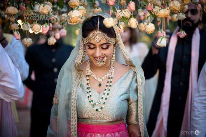Beautiful Bengaluru Wedding With A Bride In A Pastel Benarasi Lehenga!